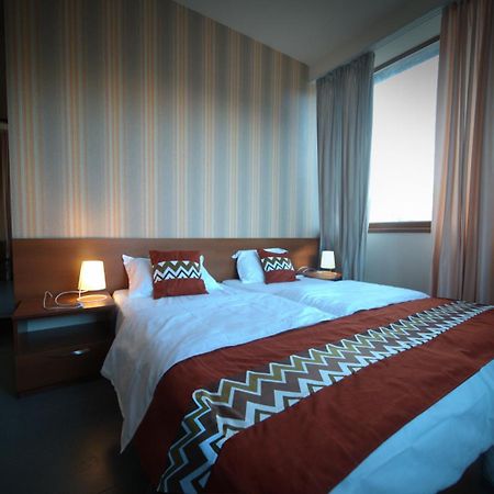 גודאורי Melia Hotel מראה חיצוני תמונה