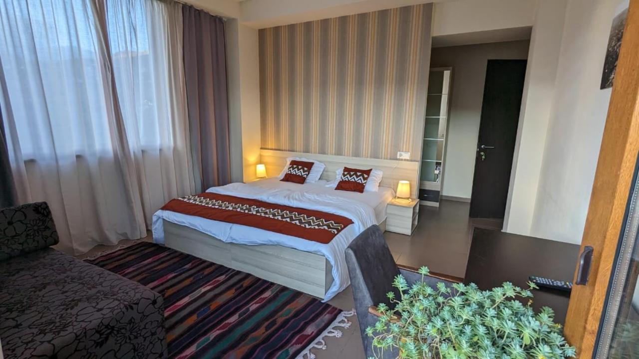 גודאורי Melia Hotel מראה חיצוני תמונה